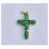18K/Jade Cross Pendant. Marked on bale. ca 1960