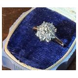 Stunning 14k gold diamond clusters ring