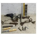 Traps/ Knives & Drill