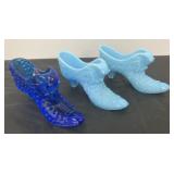 Vintage Fenton blue hobnail glass cat-head