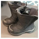 Youth size 10 M slightly used winter boots