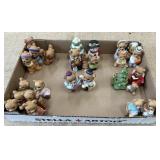 Homco mini bear figures. Two with repairs.