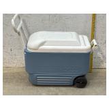 Igloo Rolling  Cooler