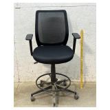 Office Chair w/ mesh back - adjustable