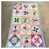 Pinwheel quilt Approx. 73x44
