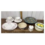 End of consignment- pottery, trinket boxes,