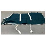 Horse Turn Out blanket -72/32- needs cleaning