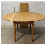 Nice Drop Leaf Chestnut Table w/ 1 leaf - 72/44/30