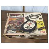 Championship 2-in1 Pro Racing set *box is rough,