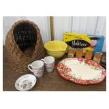 End of consignment- basket, Yahtzee game, IGA