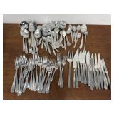 153Stainless steel silverware - incl Henkel knives