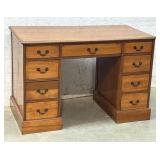 Knee-hole Desk very clean 44/23/29