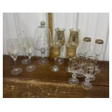 Pretty glasses, decorative glass cloche