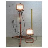 2 Floodlights-work