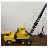 Nylint crane w/clam bucket shovel