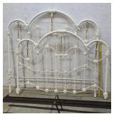 Queen size brass and iron bed 60'83' (no nuts for