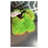 Brand new/tags size 9ï¿½10 boys clawfoot green