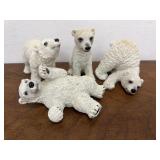 Polar bear figurines (4)