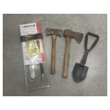 Axes, folding shovel, Char Beoil universal bar