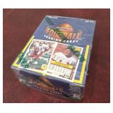 Fleer ï¿½92 football trading cards *appears