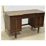 NICE!! 2 tone walnut MCM 5 Drawer Desk 52/23/30