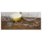 Pyrex bowls, coffee pot, measuring cup *yellow