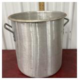 Huge Durawear aluminum stock pot