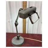 Industrial lamp with magnification *works