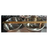 2 Large stainless dog dishes
