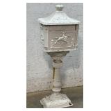 Cast Iron Mail Box - needs some repair 16/12/46