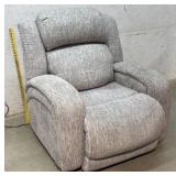 Power Recliner w/ power headrest & Lumbar