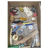 Box of 'Little junQue'