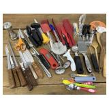 Pyrex. Oneida. Oxo. Chicago Cutlery. Reynolds
