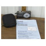 Olympus digital camera w/ case & instructions