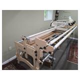Queen Quilter 18 Long Arm _ LIKE NEW!!!
