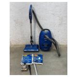 Intuition Cross Over Vacuum w/ accessories- works