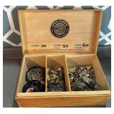 Antonio Cleopatra Cigar wooden box of jewelry,