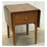 Early 1 Drawer Dropleaf Table 41/19/26 (pine)