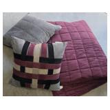 Beautiful twin pillows & comforter set - suede