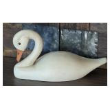 Decorative swan signed Molly dated 1986 - molded