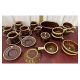 Hull pottery dishes