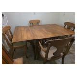 Butterfly drop leaf with gate legs and 4 chairs