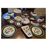 65+ pcs Stangl thistle china - looks in great