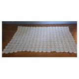 Vintage white pinwheel tablecloth 80x60