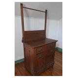 2 door 2 drawer wash stand oak 31x17x31