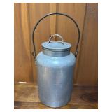 Mirro Milk can. Time for a trip to the barn