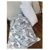 Beautiful Tommy Bahama queen duvet / comforter &