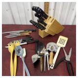 Farberware knife block and knives and kitchen