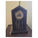 Ingraham clock w/pendulum & Key