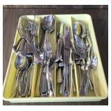90pc set Henckels gorgeous flatware